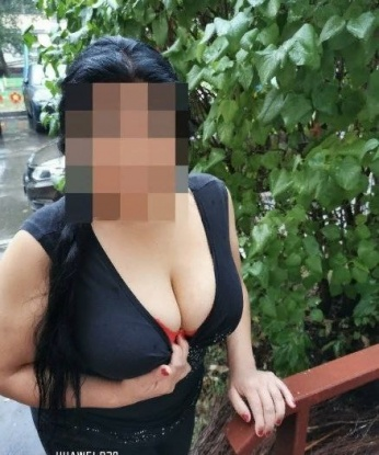 Самые опытные руки, прекрасное тело и неутолимая жажда приключений — вот что я готова предложить тебе. Мои услуги рассчитаны на настоящего знатока женской красоты и желания. 🌹
Я мастерски владею искусством эротического массажа, и мне очень нравится использовать все свои навыки, чтобы доставить тебе удовольствие.
Мое портфолио полно отзывов благодарных клиентов, которые подчеркивают мою неповторимость и страсть. У вас есть шанс узнать, почему я так уникальна. 💫
На моих фото ты увидишь настоящую красоту, неотразимую и сексуальную. И это только начало того, что я могу предложить тебе. Доверься своим желаниям, и Москва откроется для тебя новыми границами наслаждения. Позвони мне! 😘 Василиса